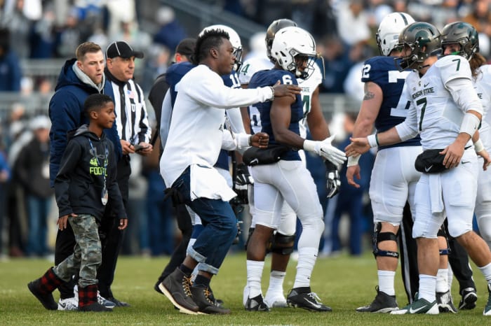 Former Penn State linebacker LaVar Arrington served as an honorary captain for the 2016 game against Michigan State. Arrington will be inducted into the College Football Hall of Fame in Las Vegas. (Rich Barnes/USA Today Sports)